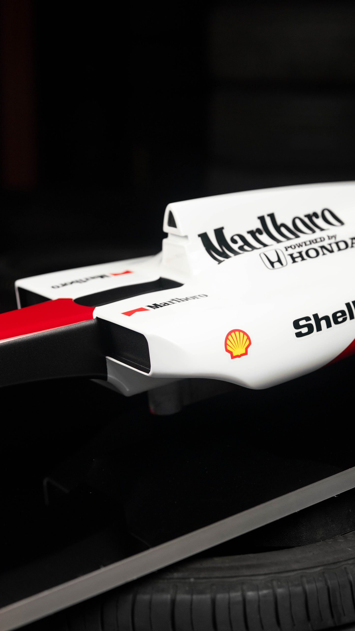 Modelo RLType 5.1 MP4/4 -Ayrton Senna