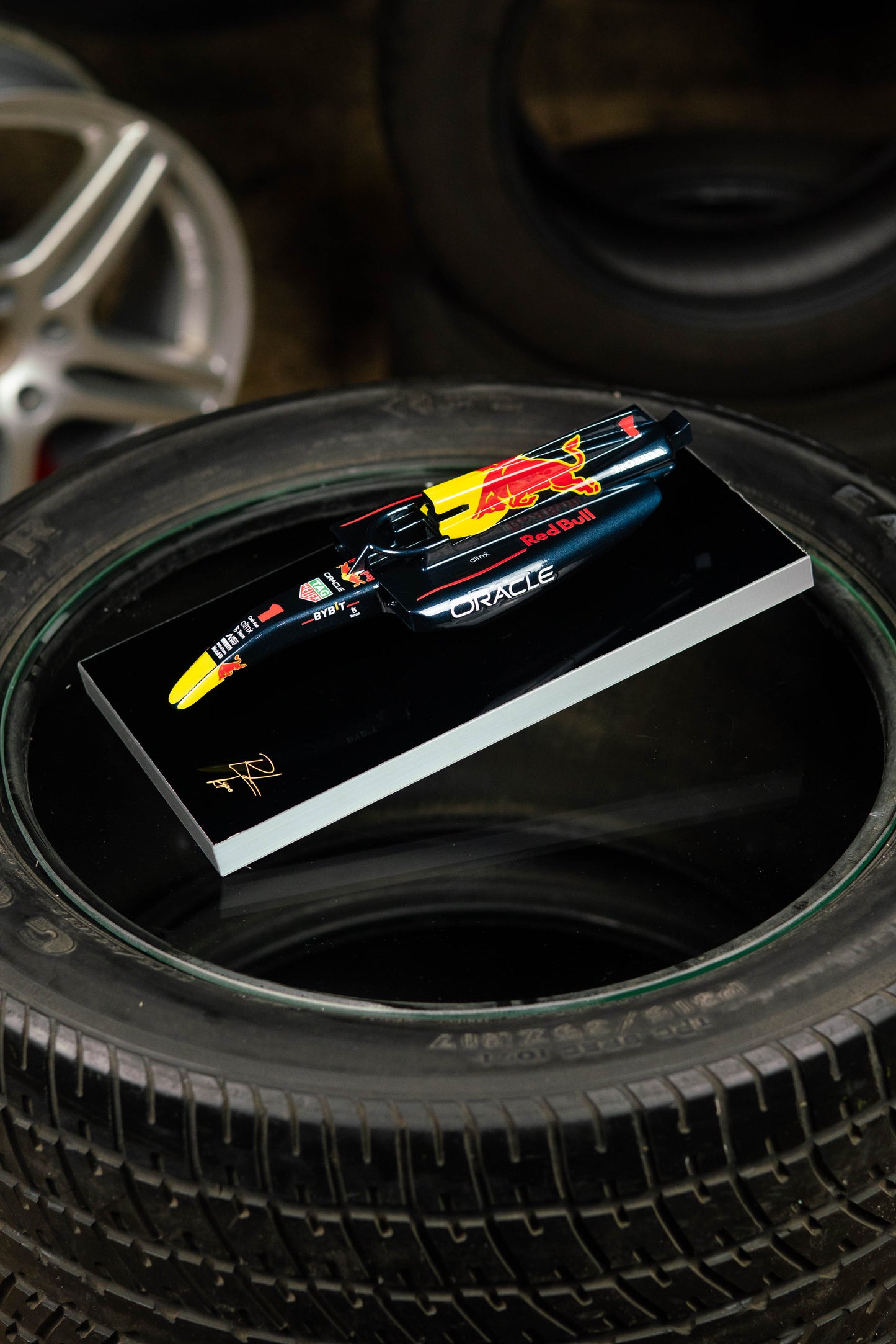 Miniatura RLType Redbull 2022 RB18 - Max Verstappen
