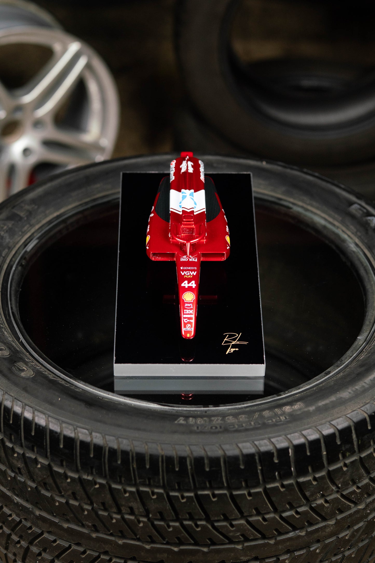 Miniatura RLType Ferrari 2025 SF-25 - Lewis Hamilton