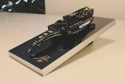 Miniatura RLType Mercedes 2023 W14 - Lewis Hamilton