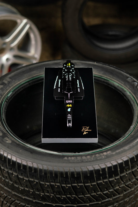 Miniatura RLType Mercedes 2023 W14 - Lewis Hamilton