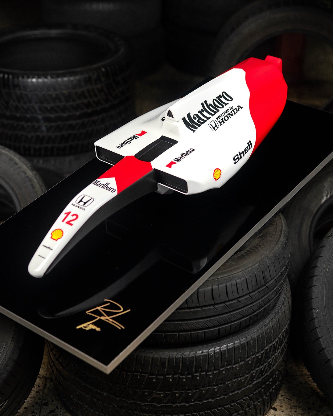 Modelo RLType 5.1 MP4/4 -Ayrton Senna