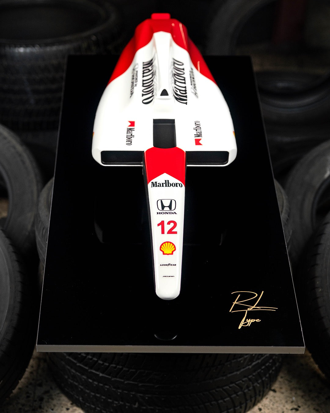 Modelo RLType 5.1 MP4/4 -Ayrton Senna